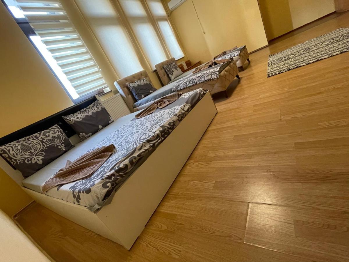 Ela Hostel Prizren Eksteriør billede